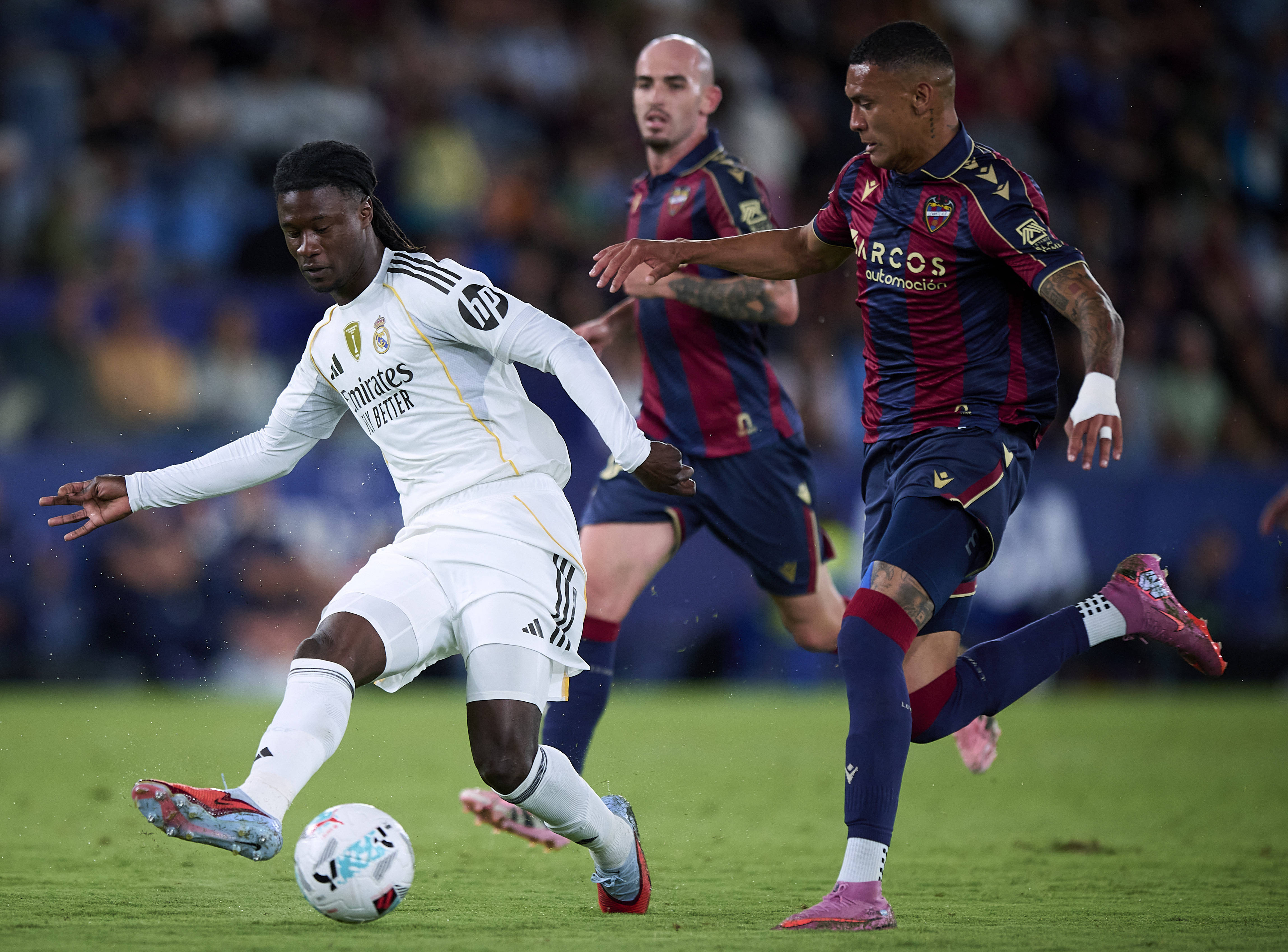 皇马在重要比赛中陷入困境的球员 皇马在重要比赛中陷入困境的球员