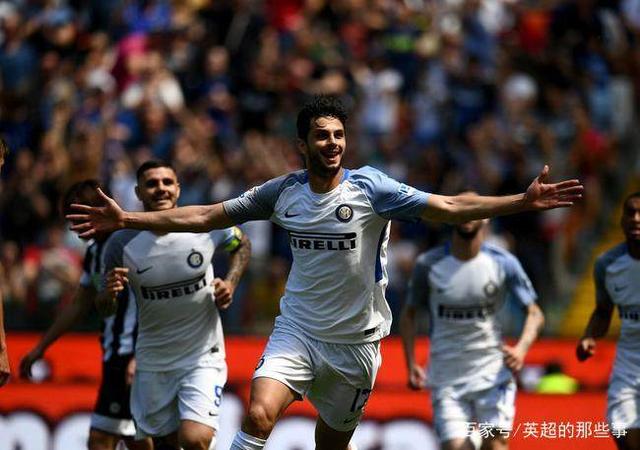 那不勒斯逼平克罗托内，积分保持相对平稳状态(那不勒斯恩里克)